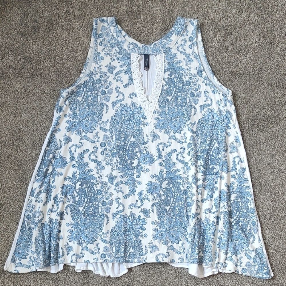 Women's Nu Label Flowy Sleeveless Summer Top